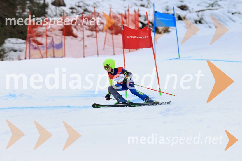 12. Mini pokal Vitranc, tekmovanje za otroke v smučanju