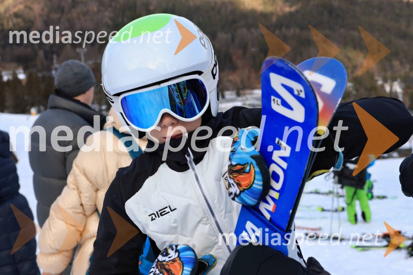 12. Mini pokal Vitranc, tekmovanje za otroke v smučanju
