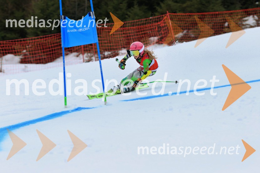 12. Mini pokal Vitranc, tekmovanje za otroke v smučanju