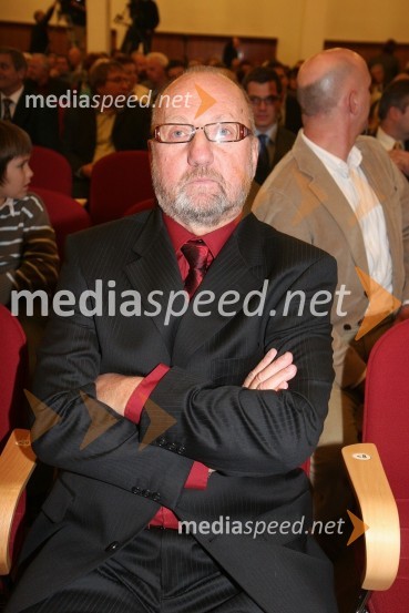 Martin Benko, predsednik društva Sožitje Maribor ter prejemniki listine mesta MariborPodelitev priznanj Mestne občine Maribor za leto 2009 in razglasitev častnega občana