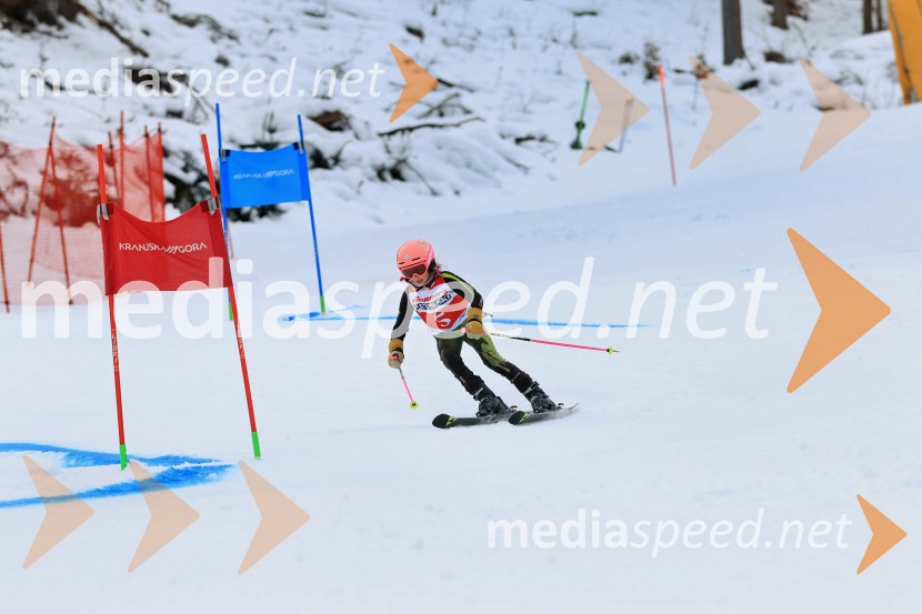 12. Mini pokal Vitranc, tekmovanje za otroke v smučanju