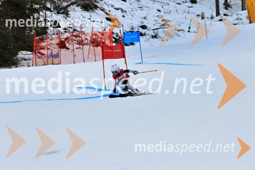 12. Mini pokal Vitranc, tekmovanje za otroke v smučanju