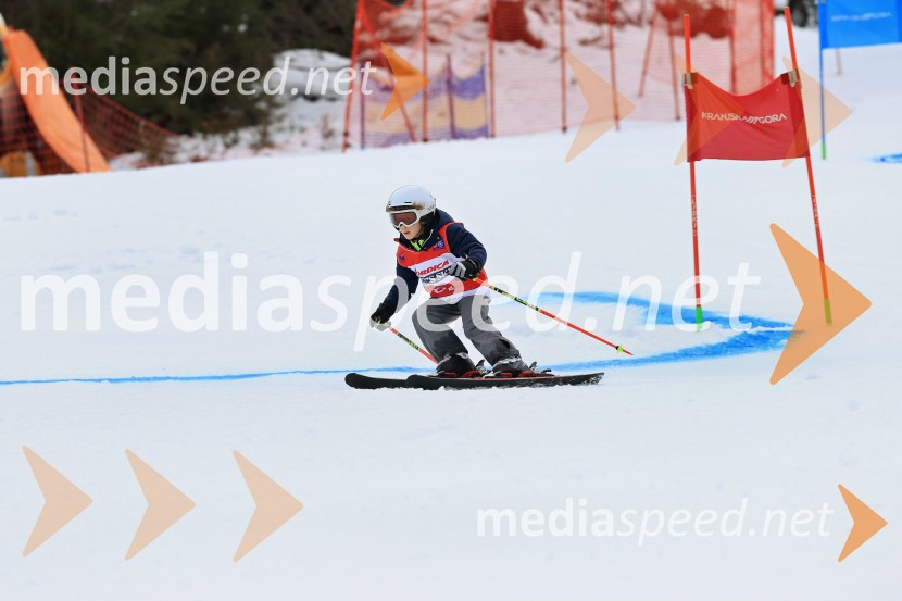 12. Mini pokal Vitranc, tekmovanje za otroke v smučanju