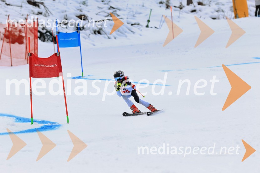 12. Mini pokal Vitranc, tekmovanje za otroke v smučanju