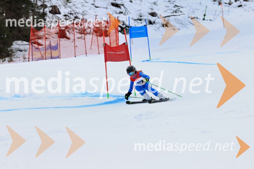 12. Mini pokal Vitranc, tekmovanje za otroke v smučanju