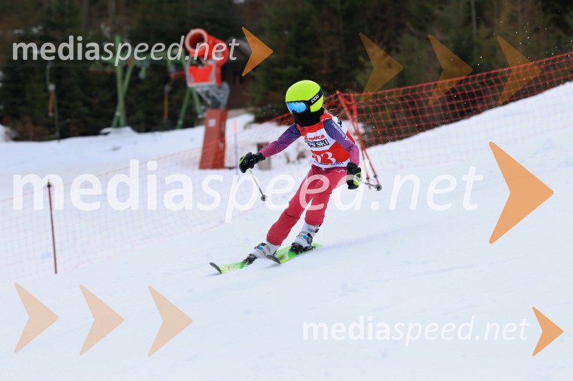 12. Mini pokal Vitranc, tekmovanje za otroke v smučanju