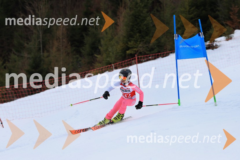 12. Mini pokal Vitranc, tekmovanje za otroke v smučanju