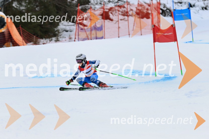 12. Mini pokal Vitranc, tekmovanje za otroke v smučanju