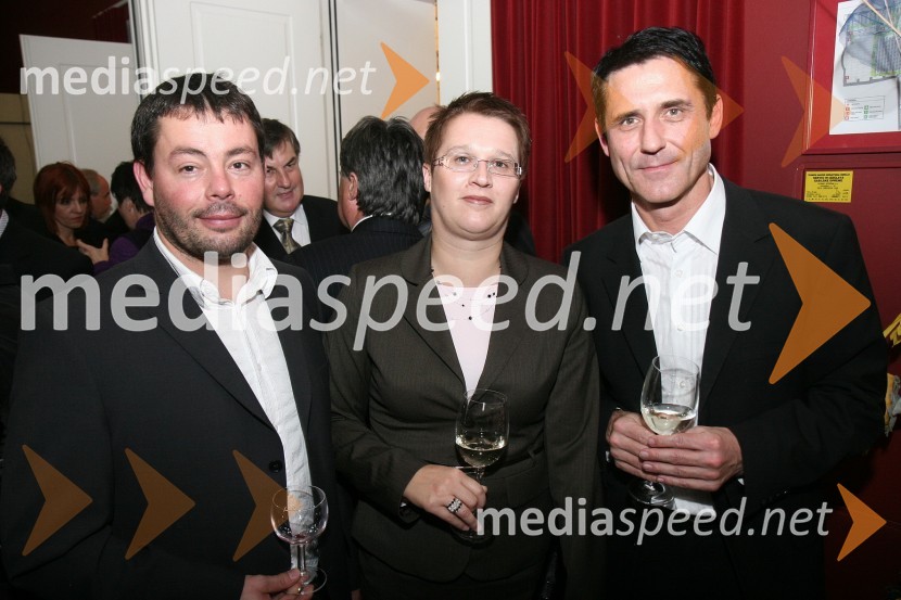 Primož Juhart, Lidija Divjak Mirnik in Stojan Auer, mestni svetniki MOMPodelitev priznanj Mestne občine Maribor za leto 2009 in razglasitev častnega občana