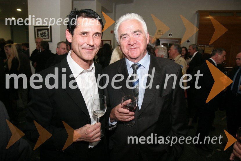 Stojan Auer, mestni svetnik MOM in Karl Midlil, predsednik Komisije mestnega sveta Mestne občine Maribor za priznanje in nagradePodelitev priznanj Mestne občine Maribor za leto 2009 in razglasitev častnega občana