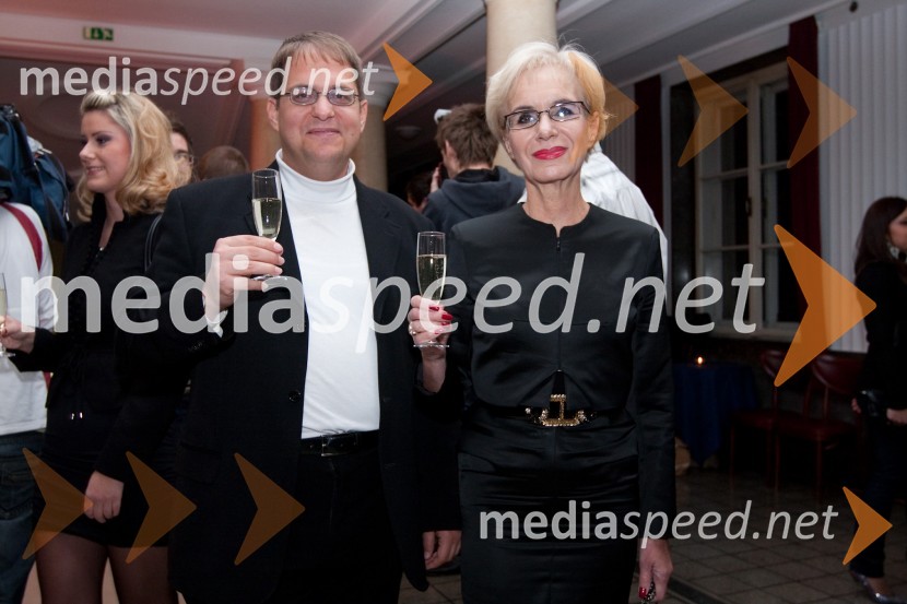 Metka Premerl, slavistka in njen sin AlenFemme Fatale 2009