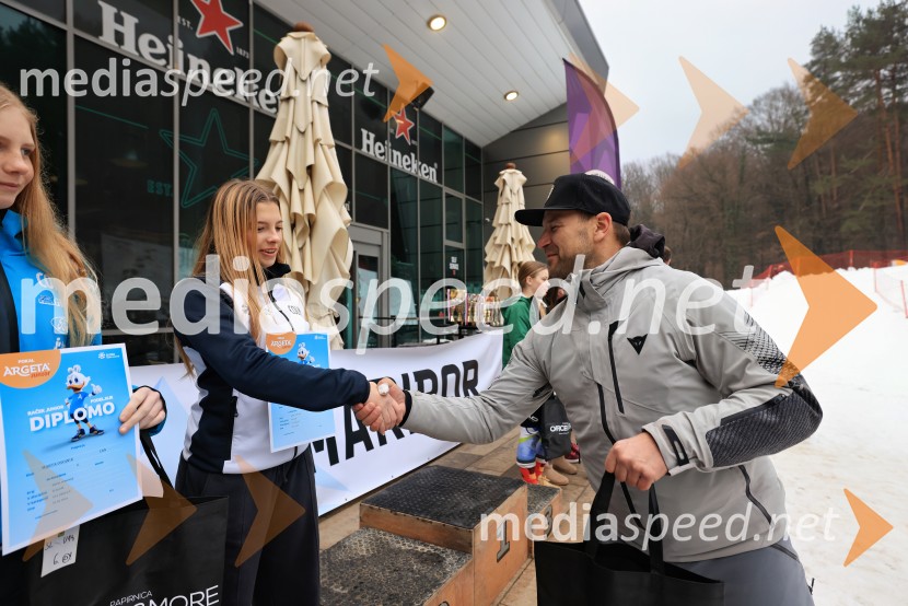 VN ARGETA  DP v slalomu U14 in U 16, podelitev nagrad najboljšim
