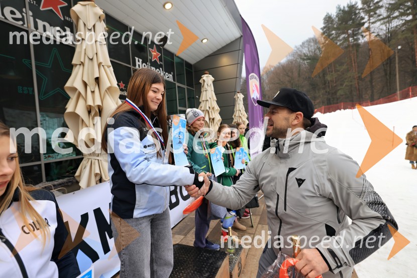 VN ARGETA  DP v slalomu U14 in U 16, podelitev nagrad najboljšim