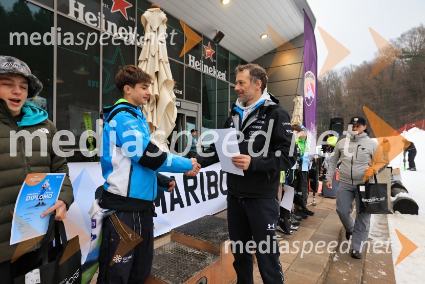 VN ARGETA  DP v slalomu U14 in U 16, podelitev nagrad najboljšim
