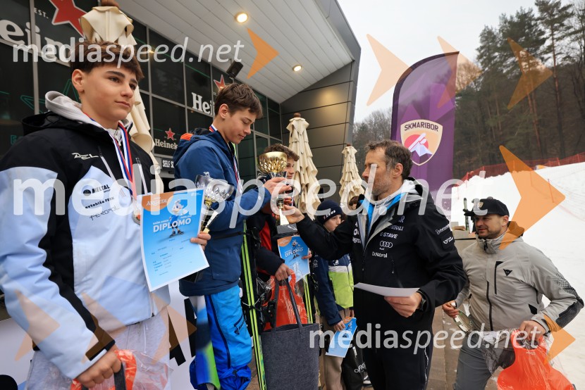 VN ARGETA  DP v slalomu U14 in U 16, podelitev nagrad najboljšim