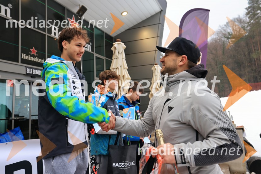 VN ARGETA  DP v slalomu U14 in U 16, podelitev nagrad najboljšim