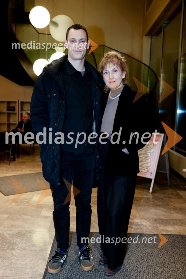 Premiera Življenje podeželjskih plejbojev, Cankarjev dom