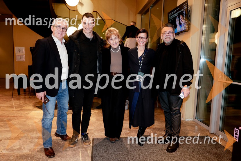 Premiera Življenje podeželjskih plejbojev, Cankarjev dom