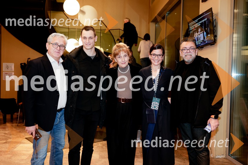 Premiera Življenje podeželjskih plejbojev, Cankarjev dom