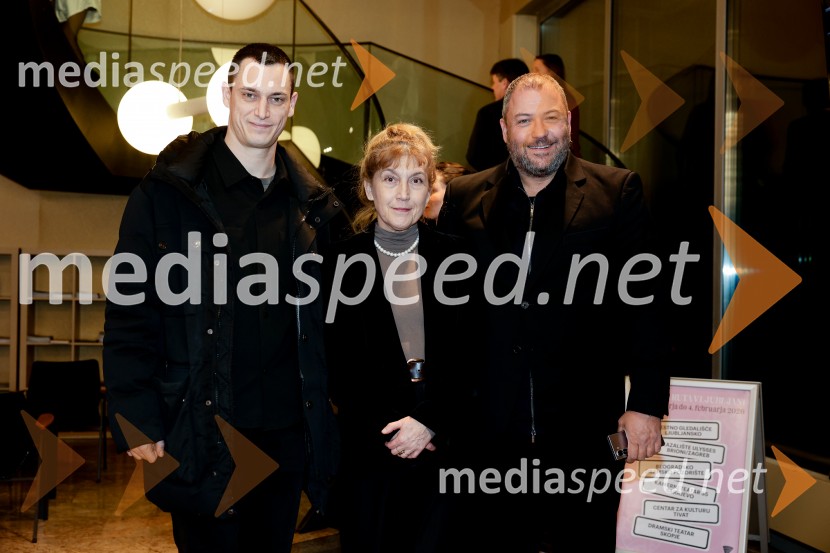 Premiera Življenje podeželjskih plejbojev, Cankarjev dom