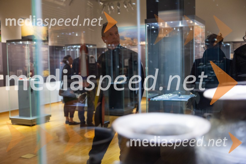 Razstava Čivki iz preteklosti, Cankarjev dom