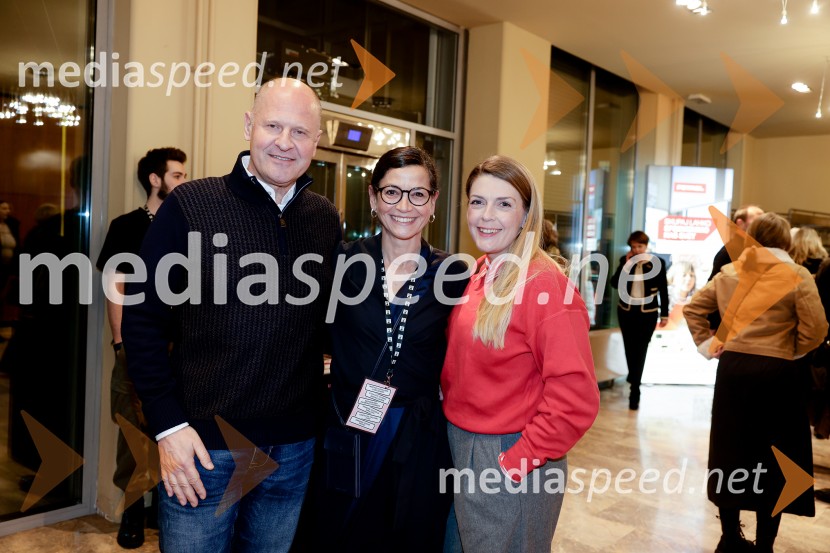 Premiera Življenje podeželjskih plejbojev, Cankarjev dom