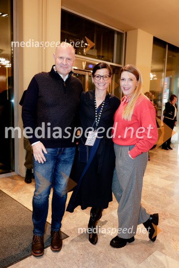 Premiera Življenje podeželjskih plejbojev, Cankarjev dom