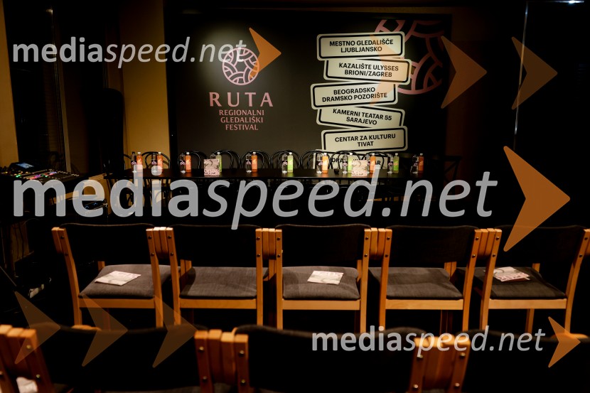 Premiera Življenje podeželjskih plejbojev, Cankarjev dom