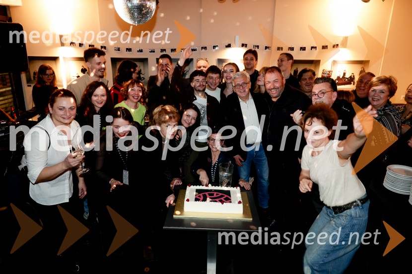 Premiera Življenje podeželjskih plejbojev, Cankarjev dom