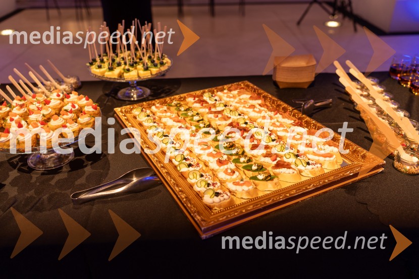 Skrinjica sinjega maka, premiera Lutkovno gledališče Maribor