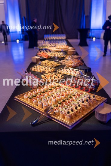 Skrinjica sinjega maka, premiera Lutkovno gledališče Maribor