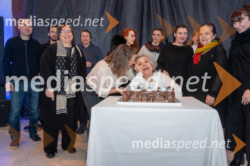 Skrinjica sinjega maka, premiera Lutkovno gledališče Maribor