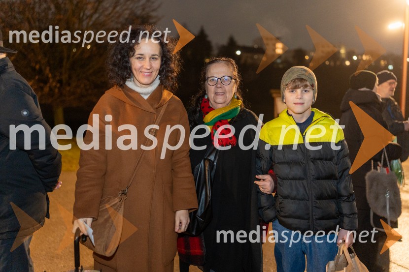 Skrinjica sinjega maka, premiera Lutkovno gledališče Maribor