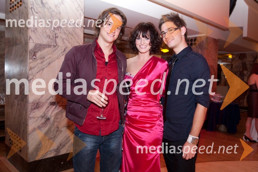 	Domen Valič, igralec, Ana Dolinar, igralka in Denis Škerget, igralecFemme Fatale 2009