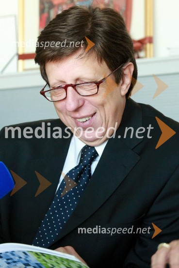 Prof. dr. Željko Knez, dekan Fakultete za kemijo in kemijsko tehnologijo UM50. obletnica tehniških fakultet Univerze v Mariboru