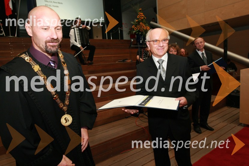 Prof. dr. Niko Samec, dekan Fakultete za strojništvo UM in Ciril Vedlin, pomočnik direktorja podjetja KIV d.d. Vransko50. obletnica tehniških fakultet Univerze v Mariboru
