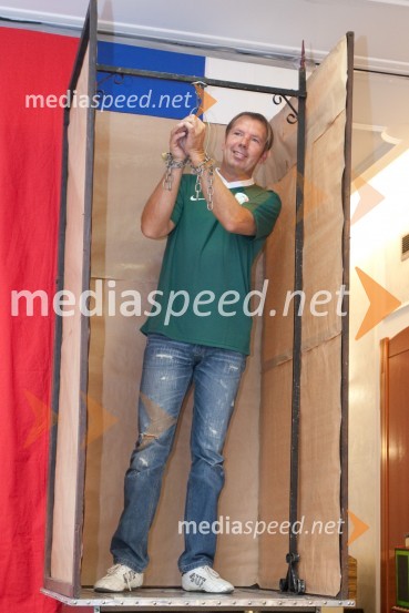 Gianni Rijavec, pevecV meni bije slovensko srce, promocija pesmi Giannija Rijavca