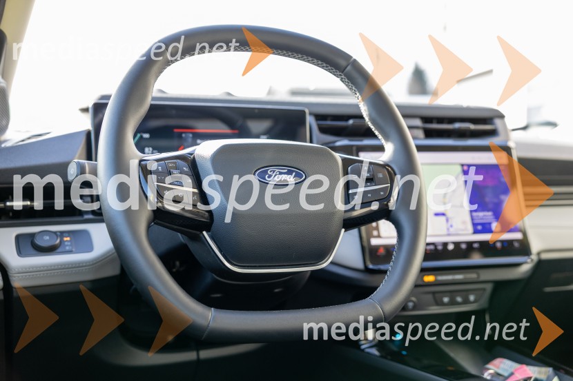 FORD PUMA GEN-E PREMIUM