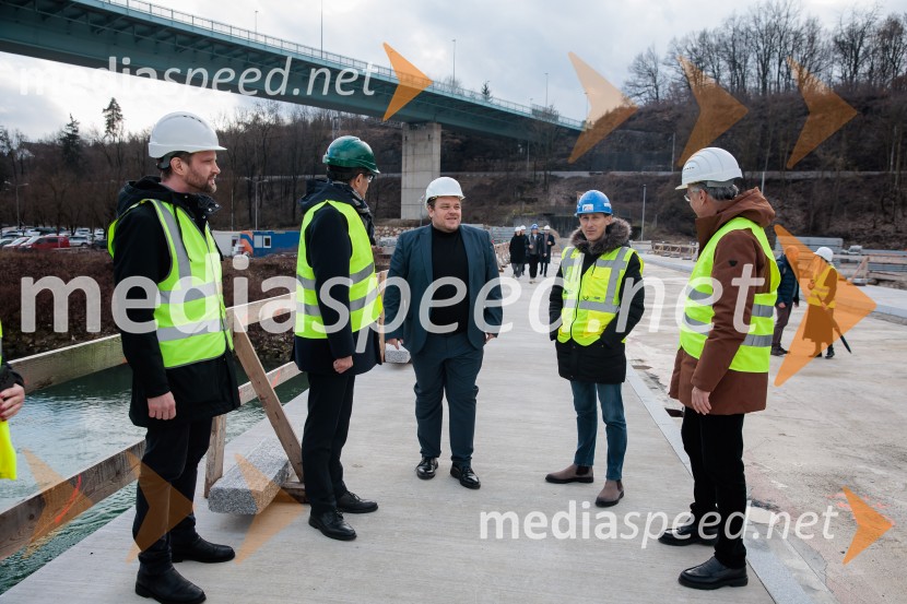 Vlada Republike Slovenije obiskala Kranj