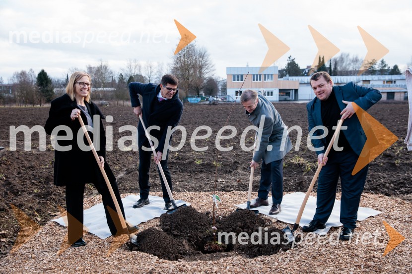 Vlada Republike Slovenije obiskala Kranj