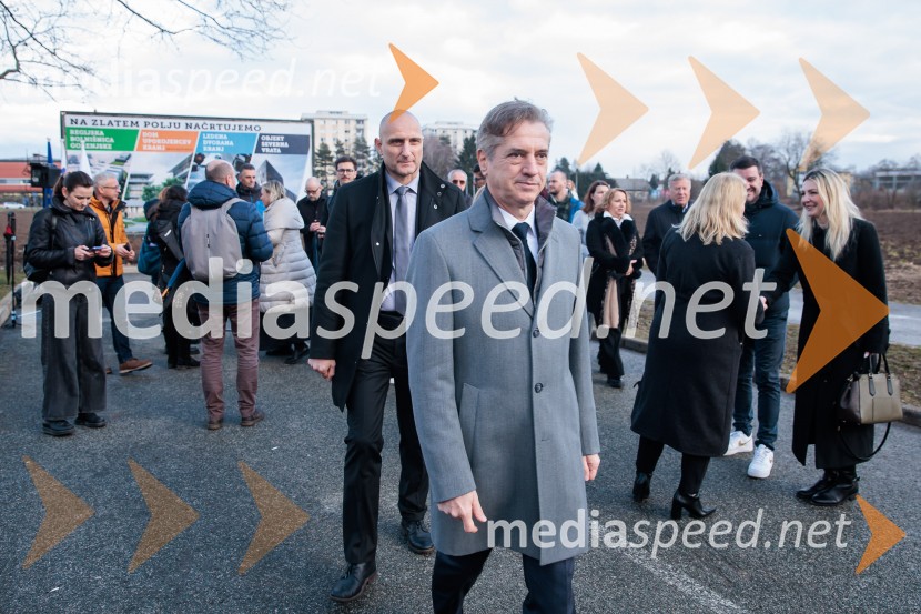 Vlada Republike Slovenije obiskala Kranj