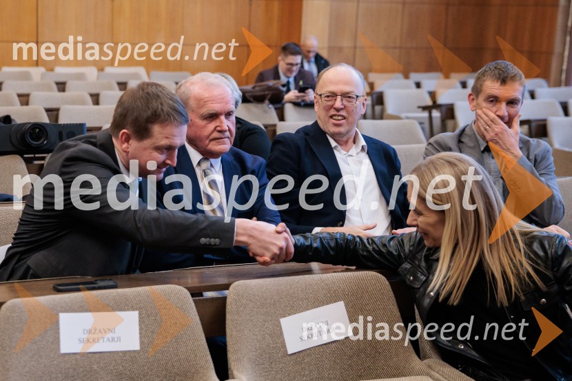 Vlada Republike Slovenije obiskala Kranj