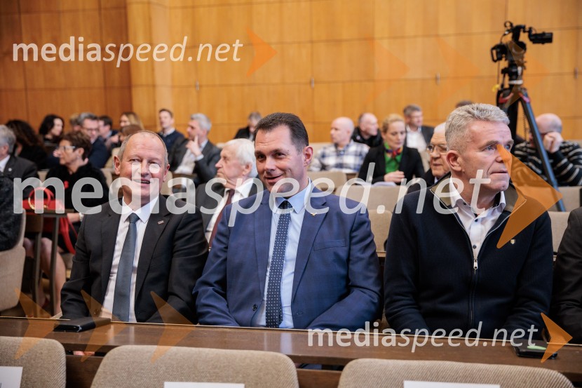 Vlada Republike Slovenije obiskala Kranj