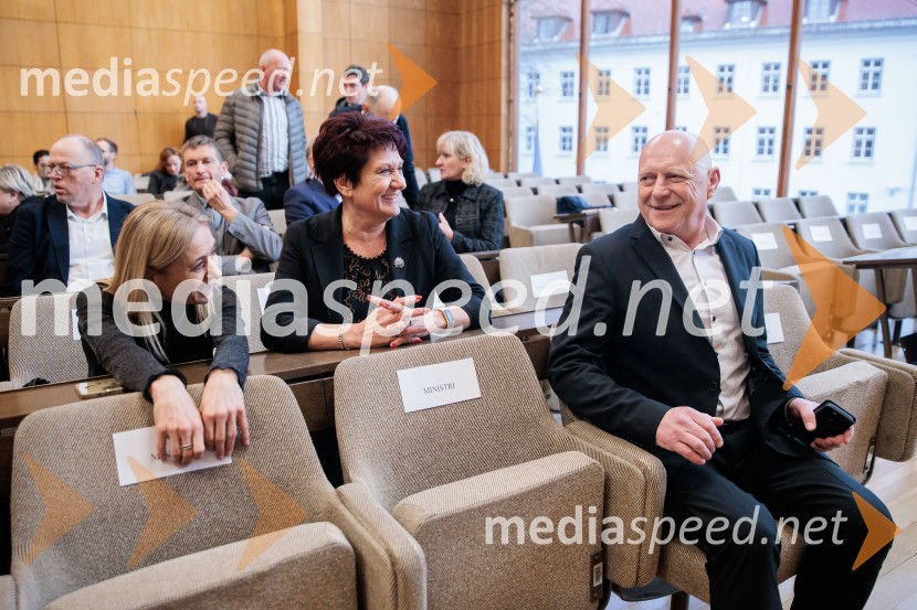 Vlada Republike Slovenije obiskala Kranj