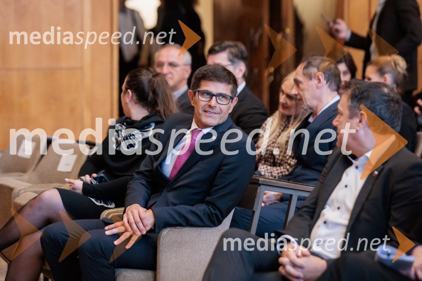 Vlada Republike Slovenije obiskala Kranj