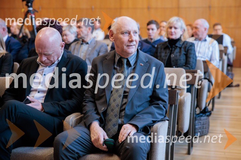 Vlada Republike Slovenije obiskala Kranj