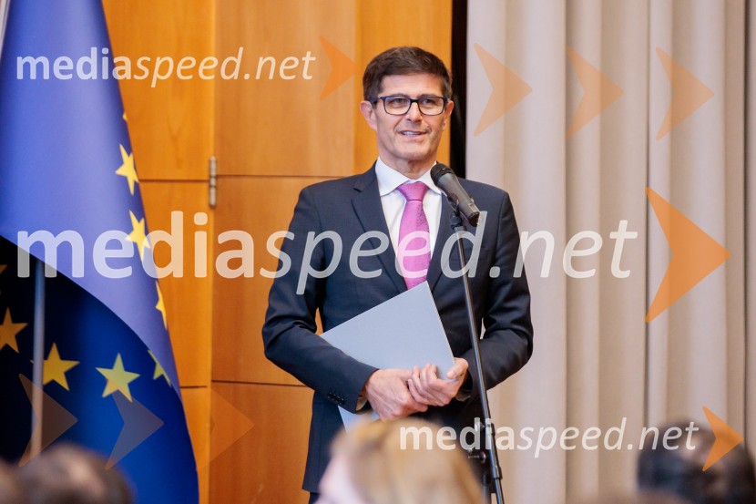 Vlada Republike Slovenije obiskala Kranj