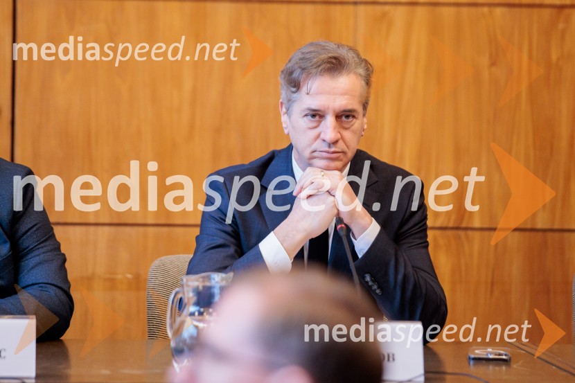 Vlada Republike Slovenije obiskala Kranj