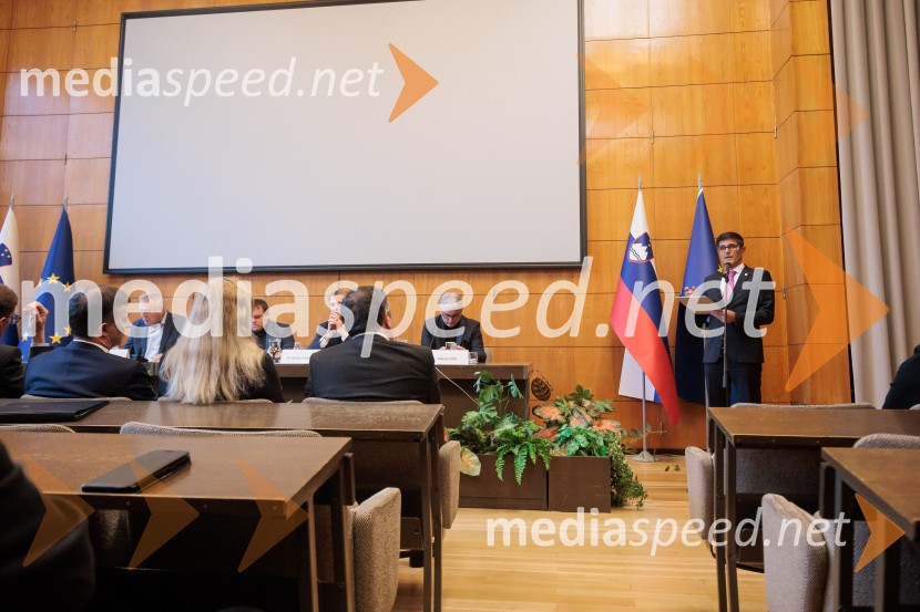 Vlada Republike Slovenije obiskala Kranj