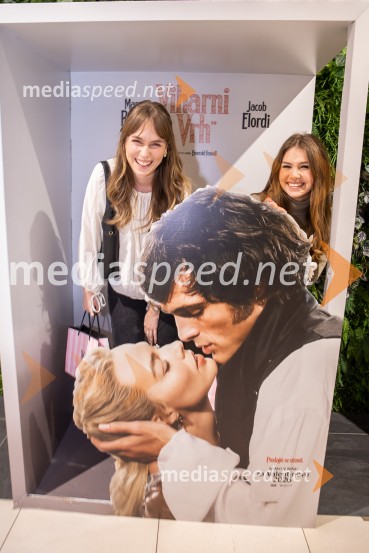 Viharni vrh, premiera filma